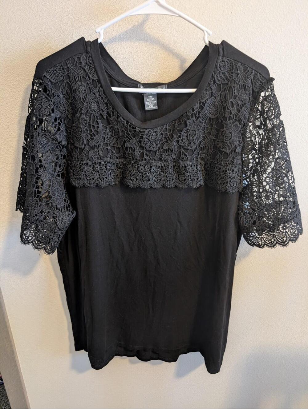 Adrianna Papell Women's XXL Black Lace Short Sleeve Top Whimsy Goth Witchy